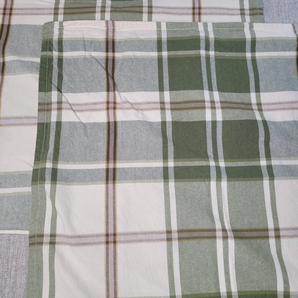 Pottery Barn Green Plaid Pillow Covers Set of 2 Square 24x24 Cotton Shams 2010